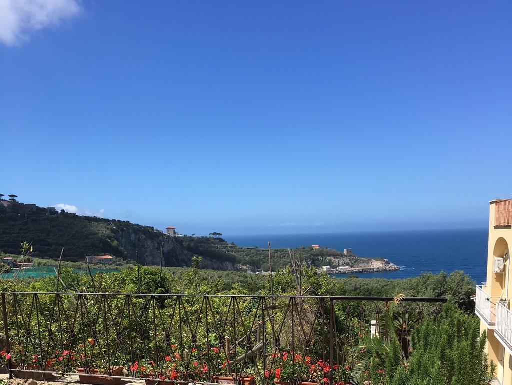 Faraglioni Di Sorrento Guesthouse Exterior photo