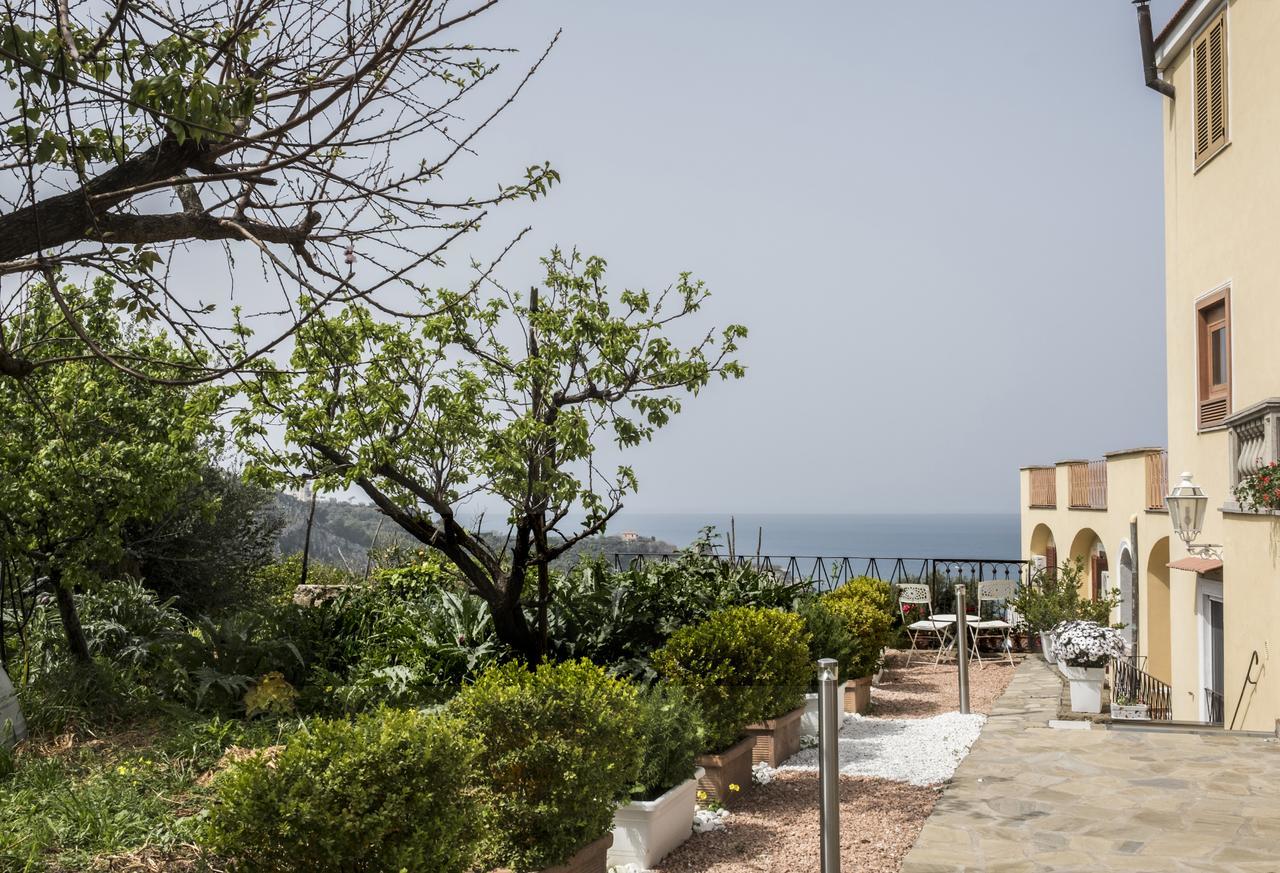 Faraglioni Di Sorrento Guesthouse Exterior photo